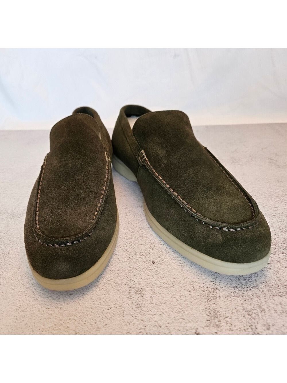 🍁NIB Size 8 Olive Green Moc-Toe Venetian Suede Loafers Snover Crafted in Canada